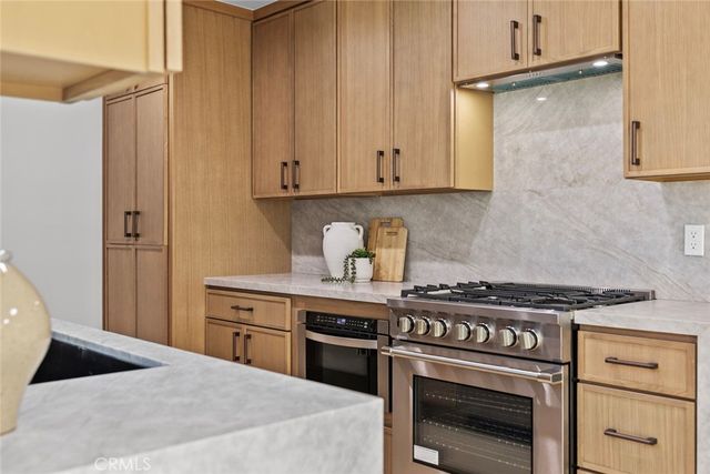 3141 N Frederic, Burbank, CA 91504