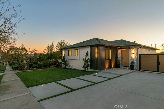 3141 N Frederic, Burbank, CA 91504