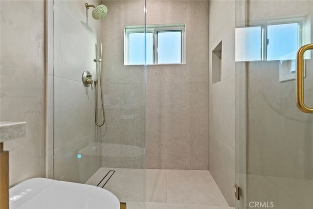 3141 N Frederic, Burbank, CA 91504