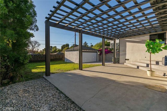 3141 N Frederic, Burbank, CA 91504