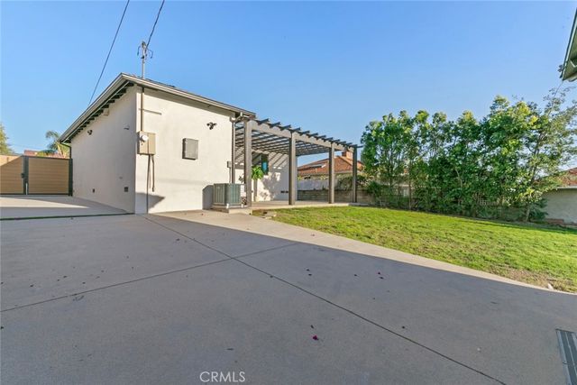 3141 N Frederic, Burbank, CA 91504