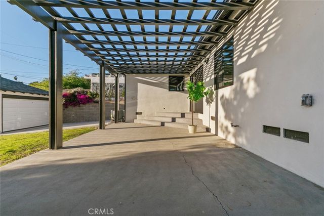 3141 N Frederic, Burbank, CA 91504