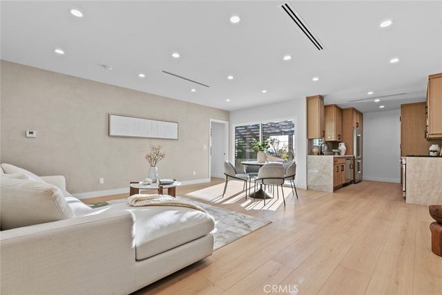 3141 N Frederic, Burbank, CA 91504