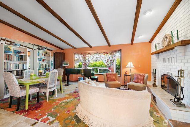 122 Island View Road, Port Angeles, WA 98362