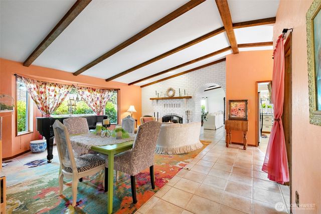 122 Island View Road, Port Angeles, WA 98362