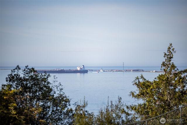 122 Island View Road, Port Angeles, WA 98362