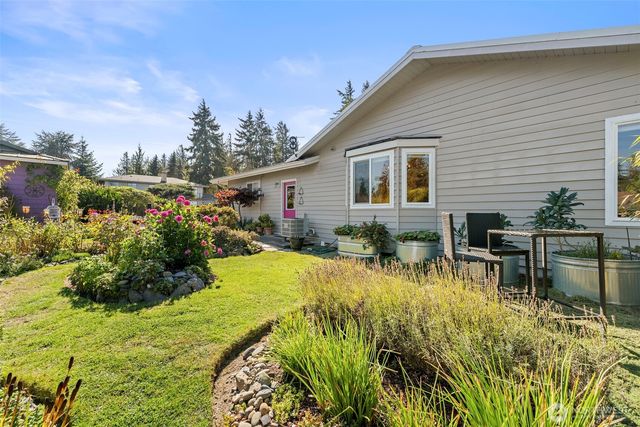 122 Island View Road, Port Angeles, WA 98362