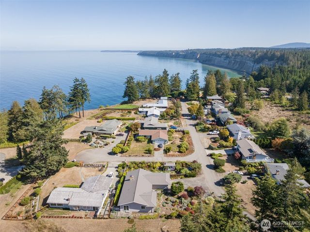 122 Island View Road, Port Angeles, WA 98362