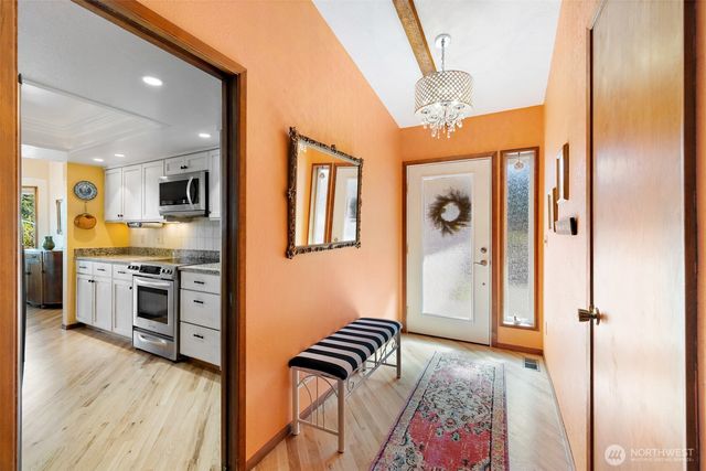 122 Island View Road, Port Angeles, WA 98362