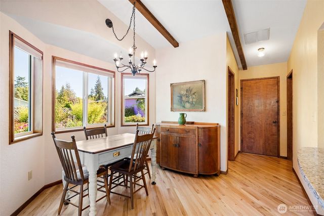 122 Island View Road, Port Angeles, WA 98362