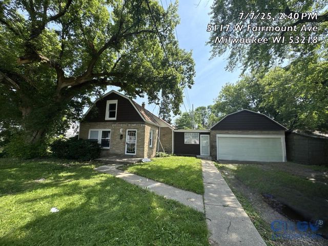 5117 W Fairmount AVENUE, Milwaukee, WI 53218