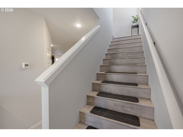 18529 Sw BLUEBIRD Ln, Beaverton, OR 97003