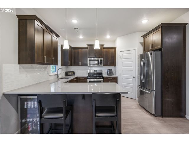 18529 Sw BLUEBIRD Ln, Beaverton, OR 97003