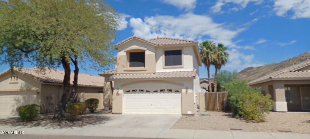 3930 W HACKAMORE Drive, Phoenix, AZ 85083