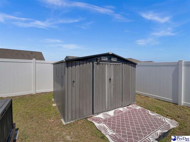 2066 E Paces Trl, Darlington, SC 29532