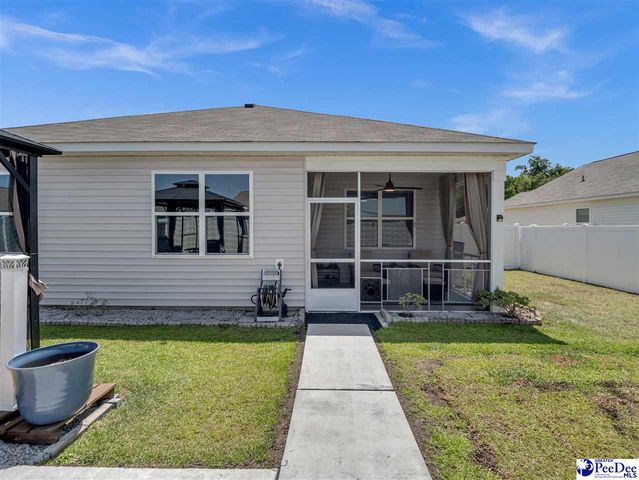 2066 E Paces Trl, Darlington, SC 29532