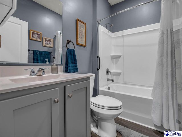 2066 E Paces Trl, Darlington, SC 29532