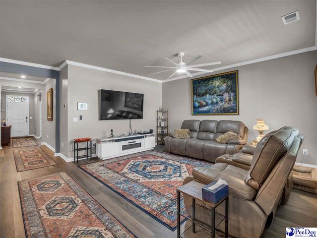 2066 E Paces Trl, Darlington, SC 29532