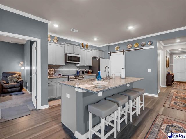 2066 E Paces Trl, Darlington, SC 29532