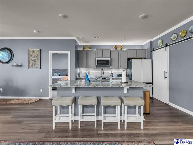 2066 E Paces Trl, Darlington, SC 29532