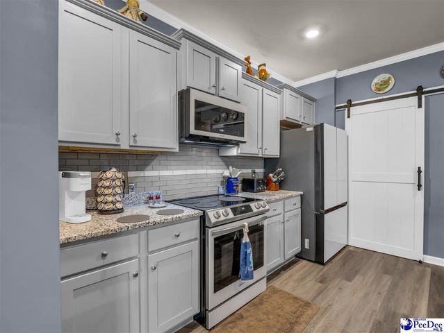 2066 E Paces Trl, Darlington, SC 29532