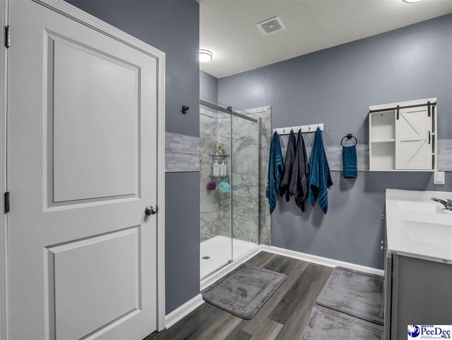 2066 E Paces Trl, Darlington, SC 29532