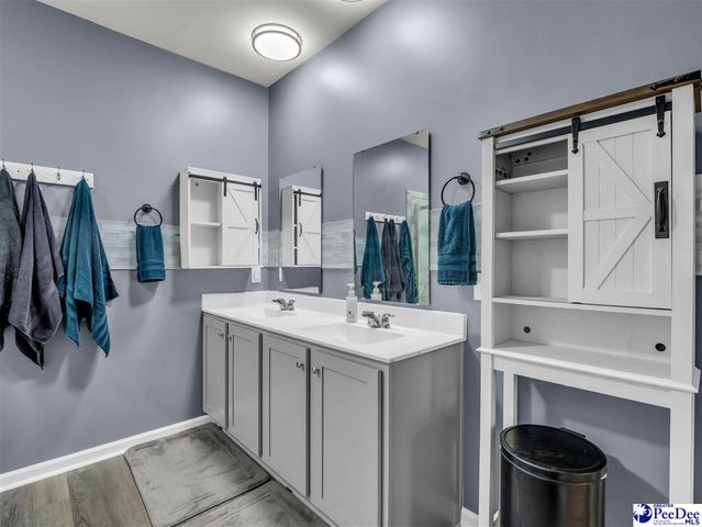 2066 E Paces Trl, Darlington, SC 29532