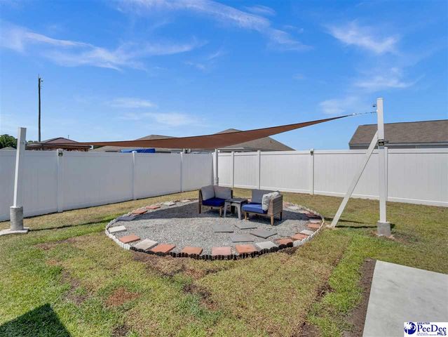 2066 E Paces Trl, Darlington, SC 29532