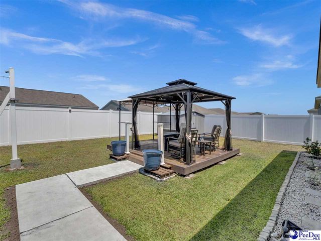 2066 E Paces Trl, Darlington, SC 29532