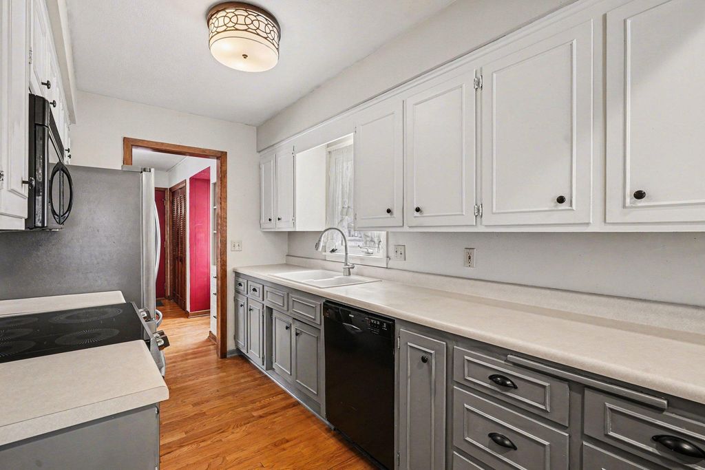 2966 Simpson Street, Roseville, MN 55113 — photo 5