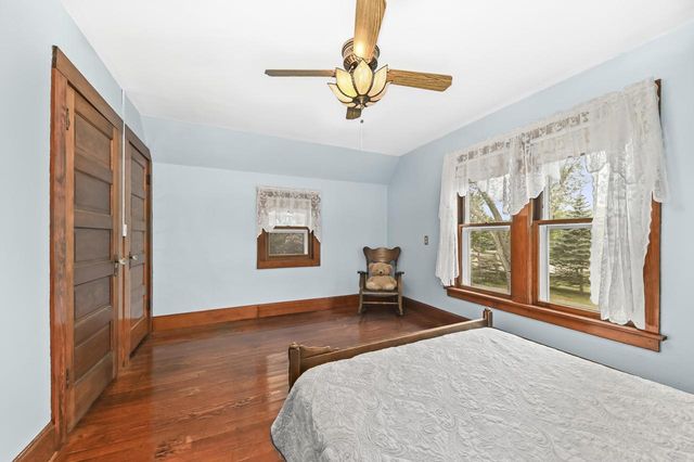 216 W Main STREET, Wales, WI 53183