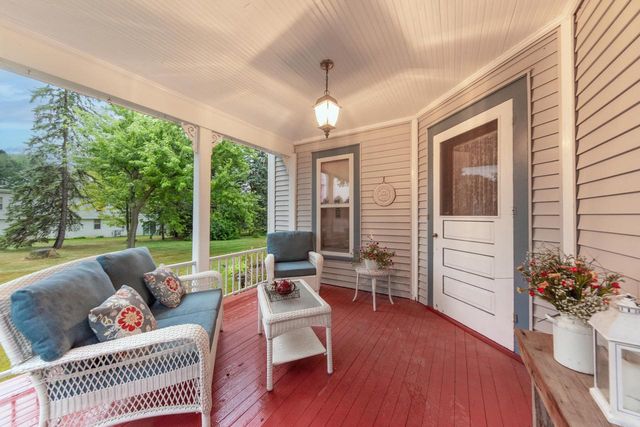 216 W Main STREET, Wales, WI 53183