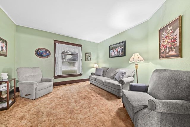 216 W Main STREET, Wales, WI 53183