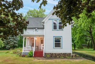 216 W Main STREET, Wales, WI 53183