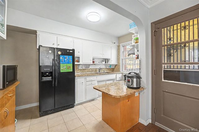 15911 65th Avenue, Fresh Meadows, NY 11365