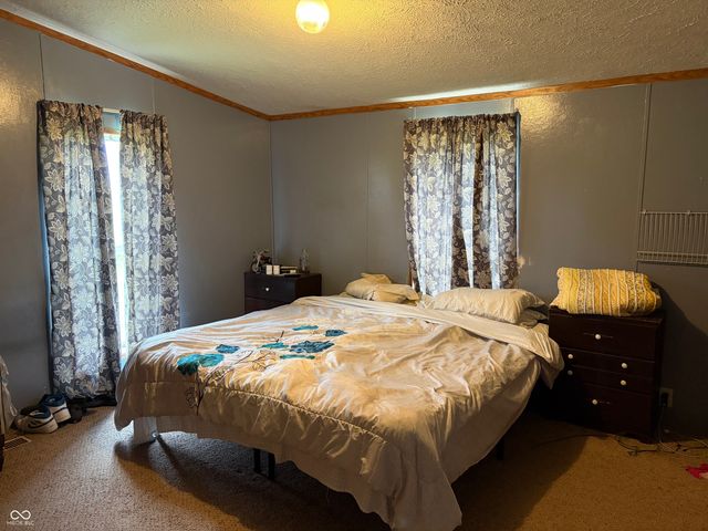 11768 N 700 E, Lewisville, IN 47352