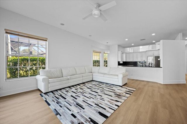 10375 Osprey Trace, West Palm Beach, FL 33412