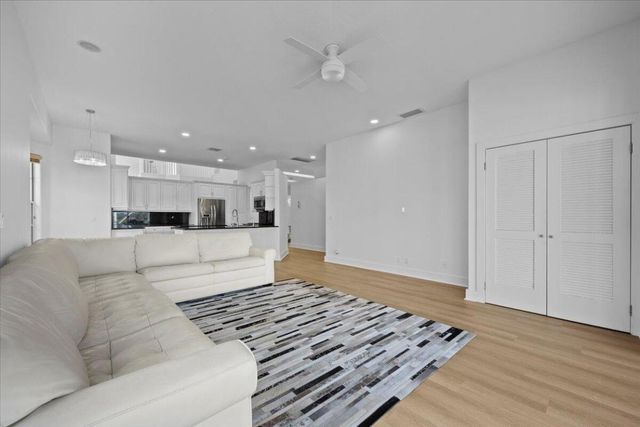 10375 Osprey Trace, West Palm Beach, FL 33412