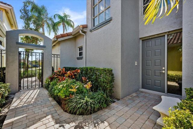 10375 Osprey Trace, West Palm Beach, FL 33412