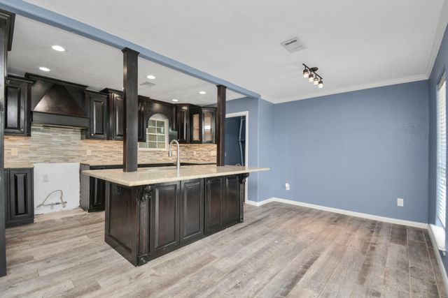1404 Briarwood Drive, Pasadena, TX 77502