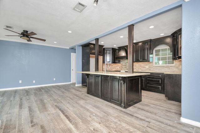 1404 Briarwood Drive, Pasadena, TX 77502