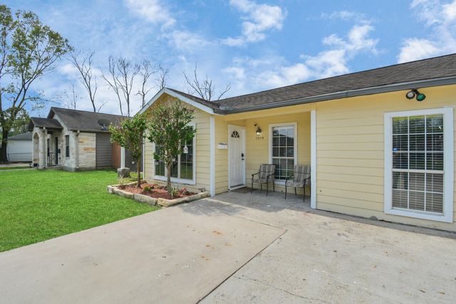 1404 Briarwood Drive, Pasadena, TX 77502