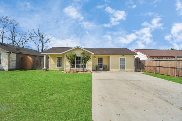 1404 Briarwood Drive, Pasadena, TX 77502