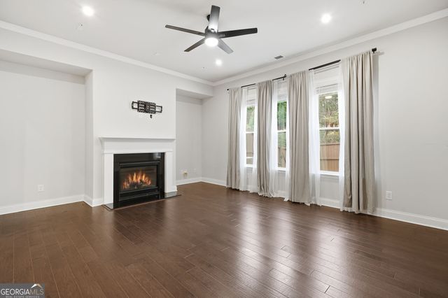 207 Holden Way, Woodstock, GA 30189