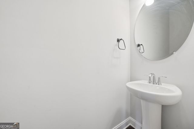 207 Holden Way, Woodstock, GA 30189