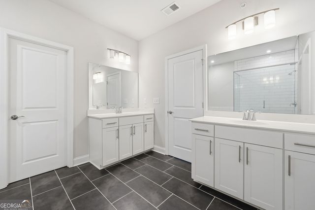 207 Holden Way, Woodstock, GA 30189