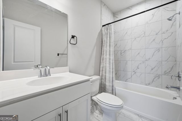 207 Holden Way, Woodstock, GA 30189