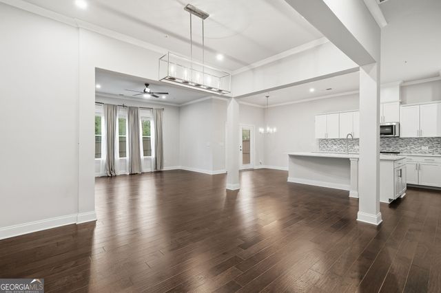 207 Holden Way, Woodstock, GA 30189