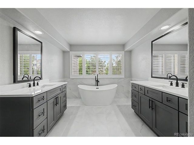 578 Stonemont Dr, Castle Pines, CO 80108