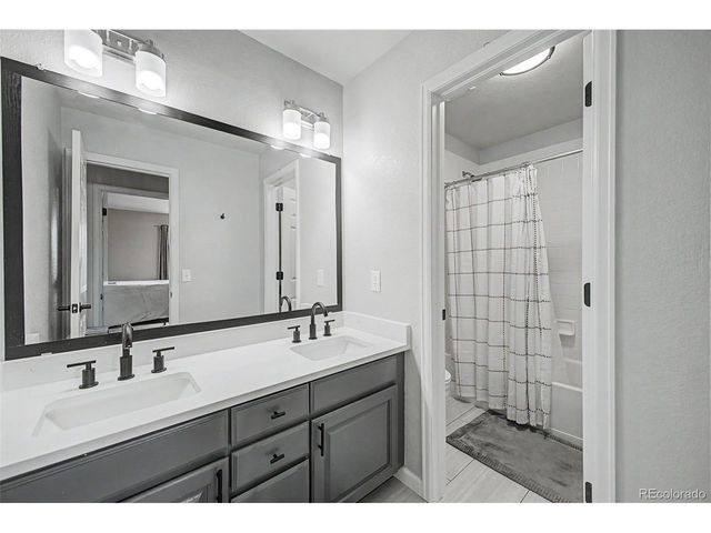 578 Stonemont Dr, Castle Pines, CO 80108